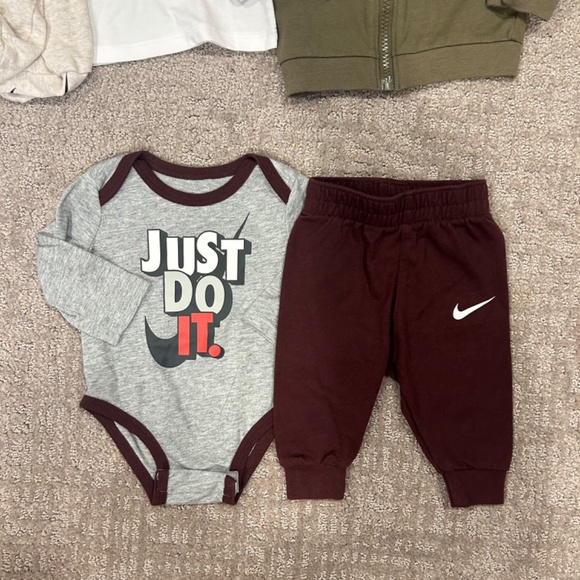 Newborn/3Mo Nike/Air Jordan Bundle - Picture 7 of 12